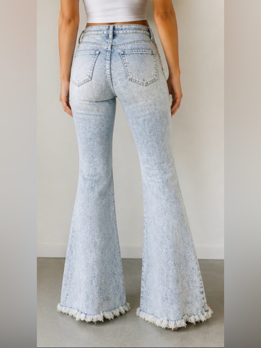 KanCan Acid Wash Flare Jeans Size 11/29 NWOT High Rise Frayed Hem - Picture 3 of 5